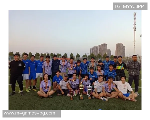 探索五人制足球场的魅力与设计理念，感受激情与团队协作的完美结合