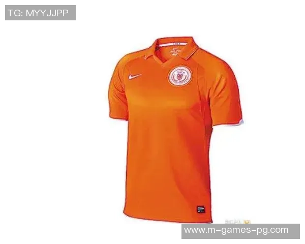 探索足球球衣条纹的设计演变与文化意义解析